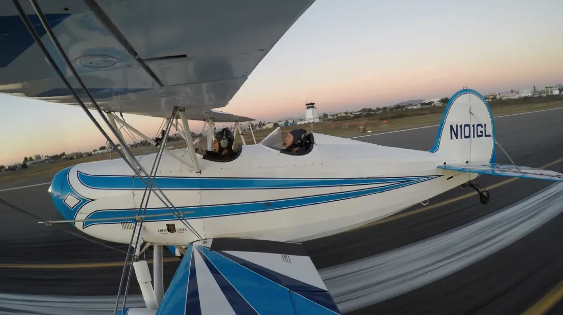sandiego-sky-tours-sunset_landing_biplane_aerial_tour